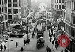 Immagine di Aerei tedeschi bombardamenti di blitz Londra Inghilterra Regno Unito, 1941, secondo 49 filmato di repertorio 65675032716