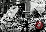 Immagine di Aerei tedeschi bombardamenti di blitz Londra Inghilterra Regno Unito, 1941, secondo 60 filmato di repertorio 65675032716