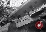 Standbild Airliner Wrack Bethel Connecticut USA, 1934, aus Sekunde 13 historischem Filmmaterial Videoclip 65675032721