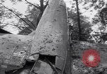 Standbild Airliner Wrack Bethel Connecticut USA, 1934, aus Sekunde 20 historischem Filmmaterial Videoclip 65675032721