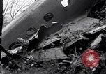 Standbild Airliner Wrack Bethel Connecticut USA, 1934, aus Sekunde 22 historischem Filmmaterial Videoclip 65675032721
