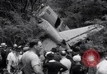 Standbild Airliner Wrack Bethel Connecticut USA, 1934, aus Sekunde 46 historischem Filmmaterial Videoclip 65675032721