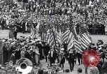 Standbild Katholiken Baltimore Maryland USA, 1934, aus Sekunde 29 historischem Filmmaterial Videoclip 65675032724