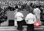 Standbild Katholiken Baltimore Maryland USA, 1934, aus Sekunde 47 historischem Filmmaterial Videoclip 65675032724