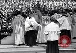 Standbild Katholiken Baltimore Maryland USA, 1934, aus Sekunde 54 historischem Filmmaterial Videoclip 65675032724