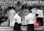 Standbild Katholiken Baltimore Maryland USA, 1934, aus Sekunde 55 historischem Filmmaterial Videoclip 65675032724