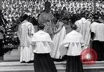 Standbild Katholiken Baltimore Maryland USA, 1934, aus Sekunde 56 historischem Filmmaterial Videoclip 65675032724