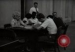 Immagine di Giovani uomini americani Washington DC USA, 1948, secondo 6 filmato di repertorio 65675032738