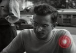 Immagine di Giovani uomini americani Washington DC USA, 1948, secondo 28 filmato di repertorio 65675032738