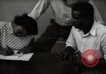 Immagine di Giovani uomini americani Washington DC USA, 1948, secondo 51 filmato di repertorio 65675032738