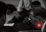 Immagine di Giovani uomini americani Washington DC USA, 1948, secondo 56 filmato di repertorio 65675032738