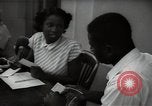Immagine di Giovani uomini americani Washington DC USA, 1948, secondo 61 filmato di repertorio 65675032738