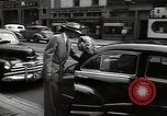 Standbild Mildred Gillars aka Axis Sally ankommen für Testversion Washington DC USA, 1948, aus Sekunde 37 historischem Filmmaterial Videoclip 65675032739