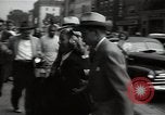 Standbild Mildred Gillars aka Axis Sally ankommen für Testversion Washington DC USA, 1948, aus Sekunde 44 historischem Filmmaterial Videoclip 65675032739