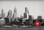 Standbild Wolkenkratzer Ellis Island New York USA, 1948, aus Sekunde 23 historischem Filmmaterial Videoclip 65675032740
