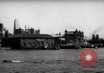 Standbild Wolkenkratzer Ellis Island New York USA, 1948, aus Sekunde 55 historischem Filmmaterial Videoclip 65675032740