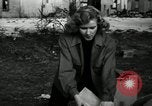 Standbild Menschen Reinigung viel für den Einsatz als Spielplatz Monroe New York USA, 1950, aus Sekunde 4 historischem Filmmaterial Videoclip 65675032772