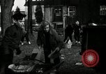 Standbild Menschen Reinigung viel für den Einsatz als Spielplatz Monroe New York USA, 1950, aus Sekunde 25 historischem Filmmaterial Videoclip 65675032772