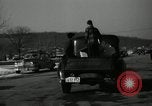 Standbild Menschen Reinigung viel für den Einsatz als Spielplatz Monroe New York USA, 1950, aus Sekunde 55 historischem Filmmaterial Videoclip 65675032772