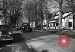 Standbild Menschen Reinigung viel für den Einsatz als Spielplatz Monroe New York USA, 1950, aus Sekunde 58 historischem Filmmaterial Videoclip 65675032772