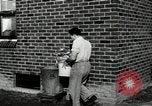 Immagine di Lavoratore auto Detroit Michigan USA, 1950, secondo 45 filmato di repertorio 65675032773
