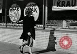 Immagine di Lavoratore auto Detroit Michigan USA, 1950, secondo 49 filmato di repertorio 65675032773