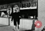 Immagine di Lavoratore auto Detroit Michigan USA, 1950, secondo 58 filmato di repertorio 65675032773