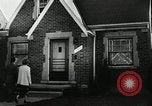 Standbild Familie auto worker Detroit Michigan USA, 1950, aus Sekunde 49 historischem Filmmaterial Videoclip 65675032774
