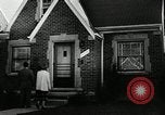 Standbild Familie auto worker Detroit Michigan USA, 1950, aus Sekunde 51 historischem Filmmaterial Videoclip 65675032774