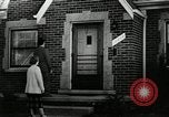 Standbild Familie auto worker Detroit Michigan USA, 1950, aus Sekunde 57 historischem Filmmaterial Videoclip 65675032774