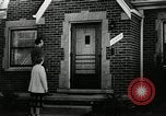 Standbild Familie auto worker Detroit Michigan USA, 1950, aus Sekunde 58 historischem Filmmaterial Videoclip 65675032774