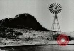 Standbild Arbeitsaktivitäten auf einer Farm und Ranch in Texas United States USA, 1943, aus Sekunde 8 historischem Filmmaterial Videoclip 65675032776