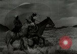 Standbild Arbeitsaktivitäten auf einer Farm und Ranch in Texas United States USA, 1943, aus Sekunde 24 historischem Filmmaterial Videoclip 65675032776
