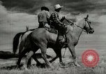 Standbild Arbeitsaktivitäten auf einer Farm und Ranch in Texas United States USA, 1943, aus Sekunde 29 historischem Filmmaterial Videoclip 65675032776