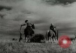 Standbild Arbeitsaktivitäten auf einer Farm und Ranch in Texas United States USA, 1943, aus Sekunde 36 historischem Filmmaterial Videoclip 65675032776