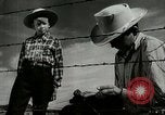 Standbild Arbeitsaktivitäten auf einer Farm und Ranch in Texas United States USA, 1943, aus Sekunde 38 historischem Filmmaterial Videoclip 65675032776