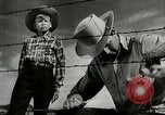 Standbild Arbeitsaktivitäten auf einer Farm und Ranch in Texas United States USA, 1943, aus Sekunde 40 historischem Filmmaterial Videoclip 65675032776