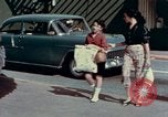 Immagine di Abbigliamento per il tempo libero United States USA, 1958, secondo 5 filmato di repertorio 65675032780