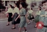 Immagine di Abbigliamento per il tempo libero United States USA, 1958, secondo 19 filmato di repertorio 65675032780