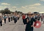 Immagine di Abbigliamento per il tempo libero United States USA, 1958, secondo 20 filmato di repertorio 65675032780