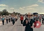 Immagine di Abbigliamento per il tempo libero United States USA, 1958, secondo 21 filmato di repertorio 65675032780
