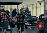 Immagine di Abbigliamento per il tempo libero United States USA, 1958, secondo 27 filmato di repertorio 65675032781