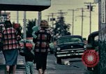 Immagine di Abbigliamento per il tempo libero United States USA, 1958, secondo 28 filmato di repertorio 65675032781