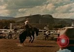Standbild Rodeo United States USA, 1958, aus Sekunde 26 historischem Filmmaterial Videoclip 65675032784