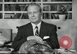 Standbild American Family Thanksgiving Abendessen vorbereiten United States USA, 1954, aus Sekunde 53 historischem Filmmaterial Videoclip 65675032785