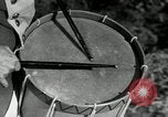 Standbild American colonial militia United States USA, 1954, aus Sekunde 4 historischem Filmmaterial Videoclip 65675032786