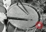 Standbild American colonial militia United States USA, 1954, aus Sekunde 6 historischem Filmmaterial Videoclip 65675032786