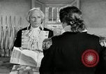Standbild American colonial militia United States USA, 1954, aus Sekunde 24 historischem Filmmaterial Videoclip 65675032786