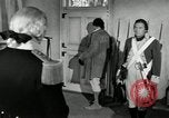 Standbild American colonial militia United States USA, 1954, aus Sekunde 47 historischem Filmmaterial Videoclip 65675032786