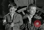 Standbild Wagon Trains der Pioniere nach Westen bewegen United States USA, 1954, aus Sekunde 30 historischem Filmmaterial Videoclip 65675032789
